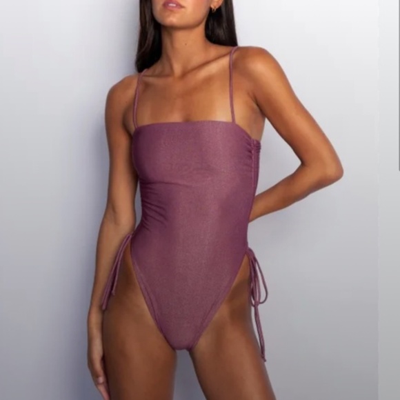 Skatie Other - Skatie NWT Raye One Piece Swimsuit in Estrella Size XS